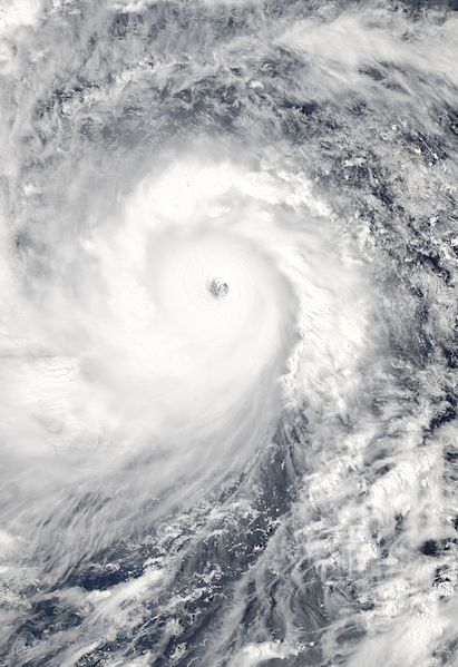 Haiyan_2013-11-07_0420Z